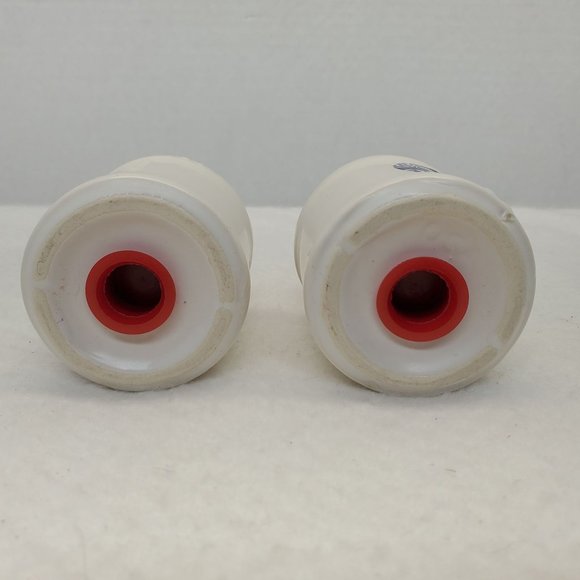 VTG McCoy Blue Willow Milk Can Salt Pepper Shakers 3.75 Inches tall - Picture 6 of 6